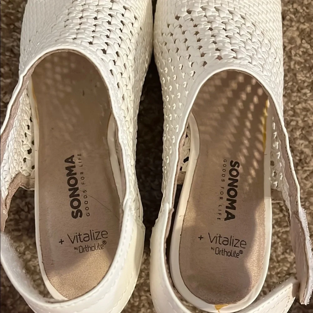 Sonoma White Peep-Toe Sandals - Picture 10 of 13
